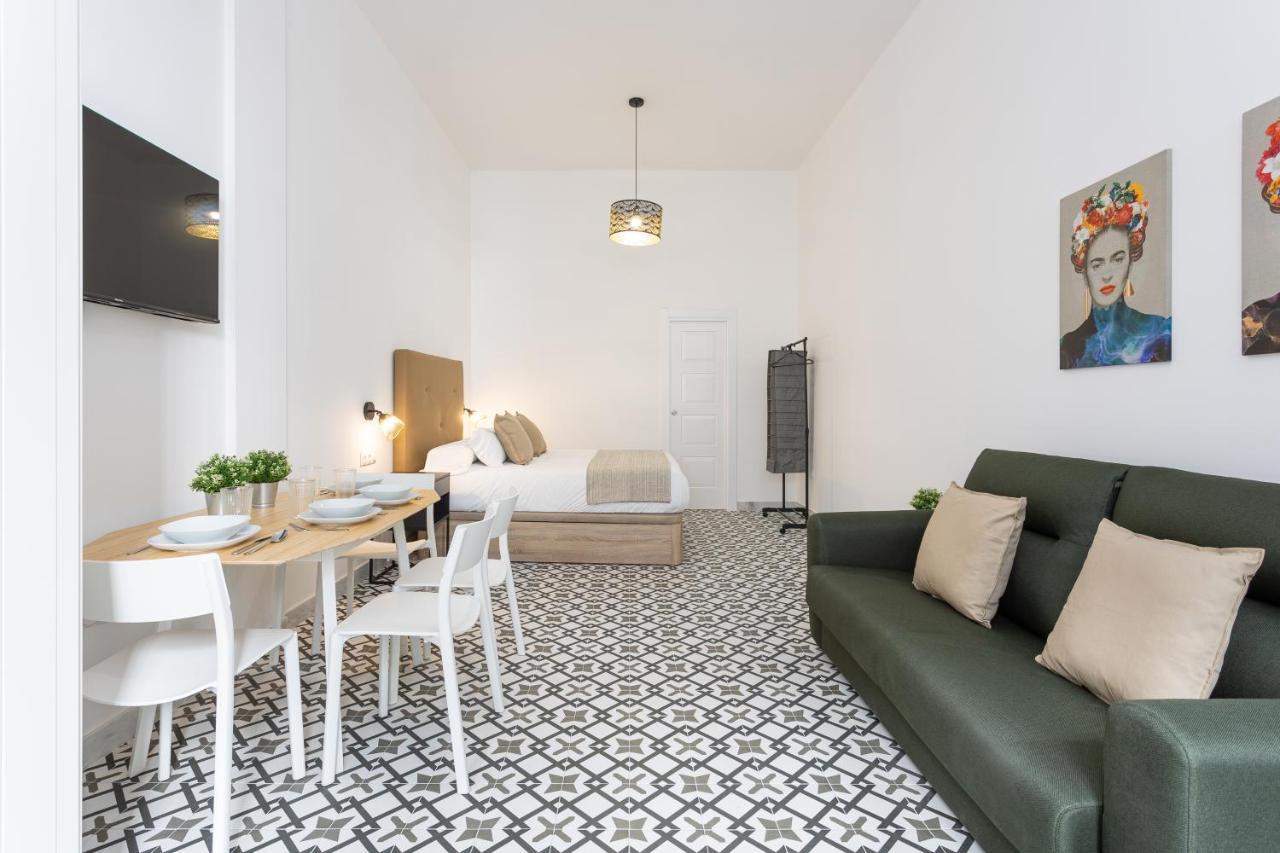 Holidays2Malaga Picasuss Loft New Built Close Huelin Beach And Promenade 외부 사진